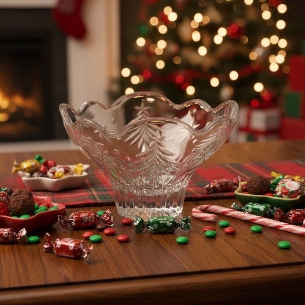 MIKASA Christmas Night 6” Footed Crystal Bowl Star Pine Holiday Dish Decor Glass